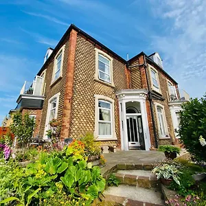 https://fishtail-house-luxury-apartments-hornsea.yorkshirehotels.net